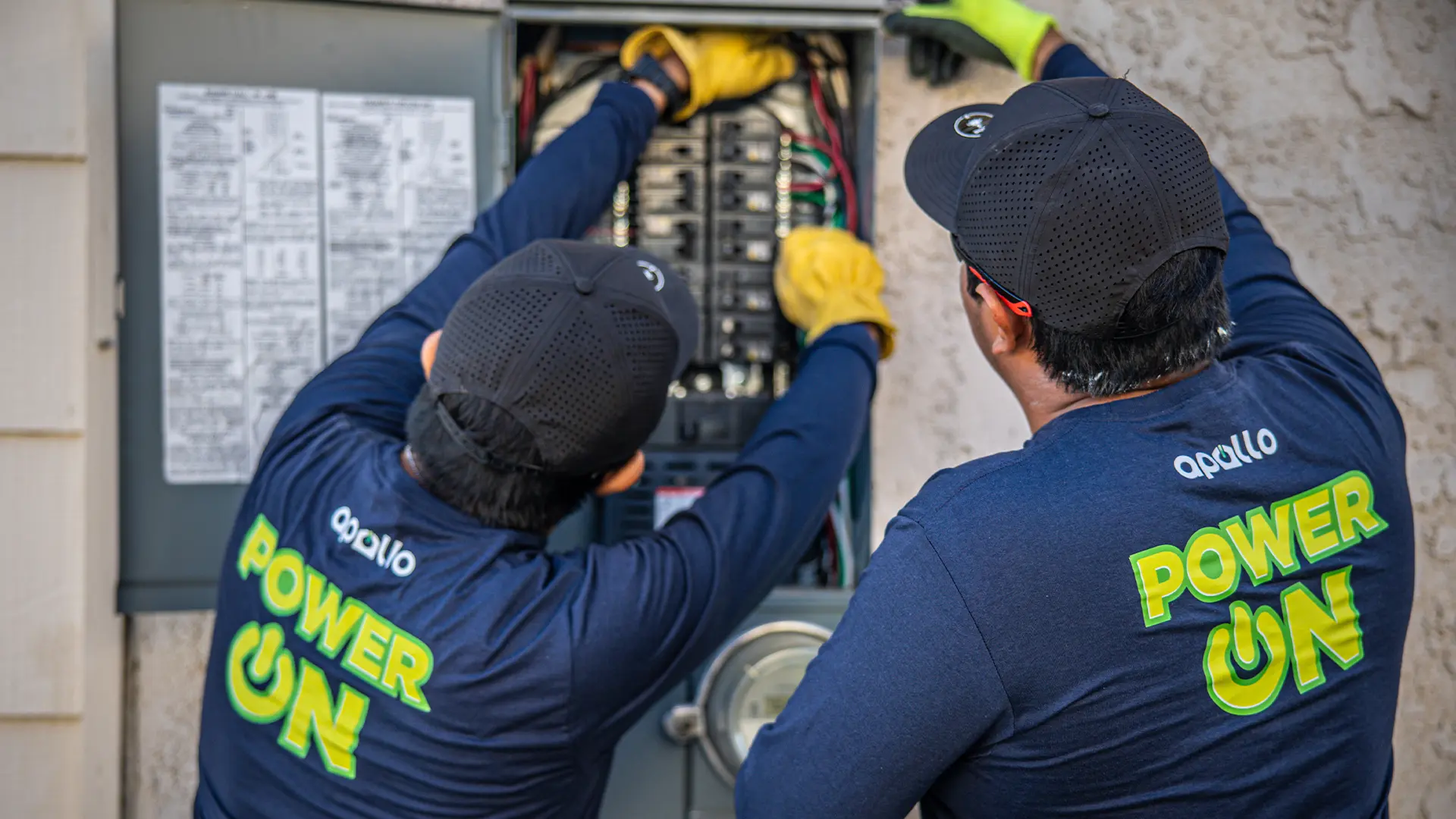 Vetted installer at work